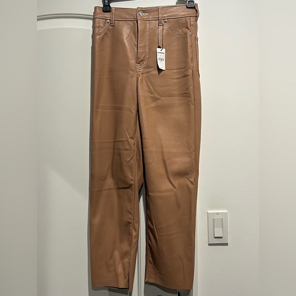 NEW Camel-Colored Super High Waisted Faux Leather Modern Straight Pant, size 0